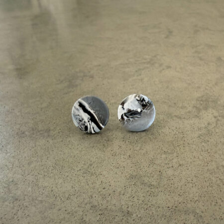 B+W Marble Round Stud