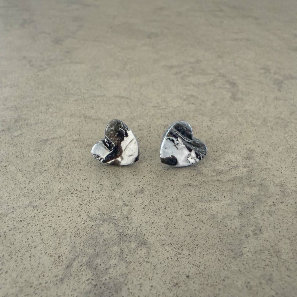 B+W Marble Heart Stud